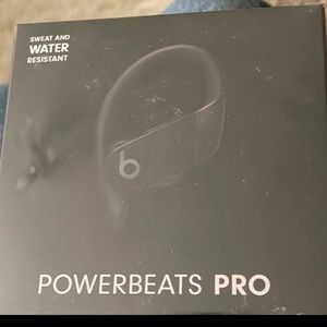 PowerBeats Pro